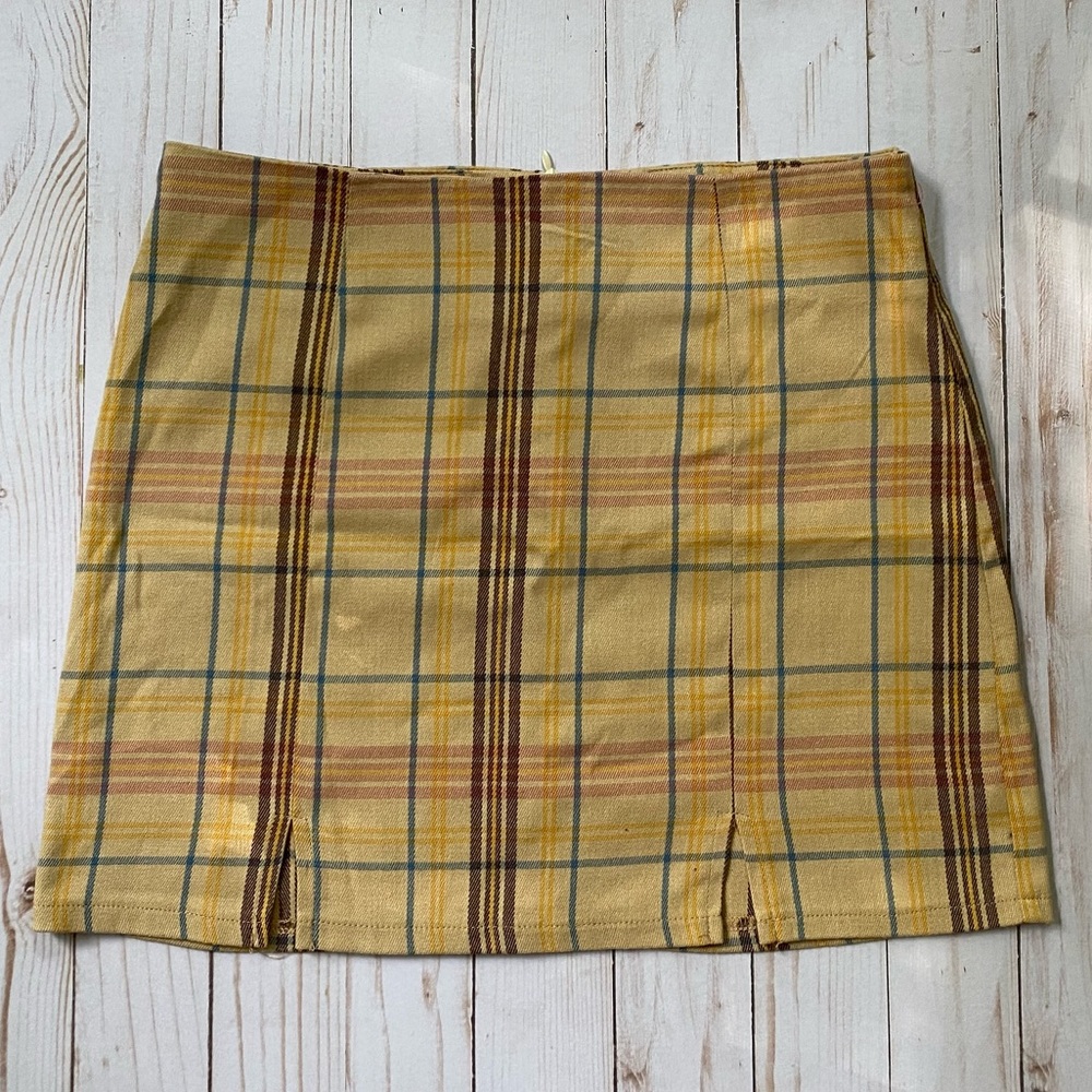Tilly’s Plaid Dual Slit Skirt